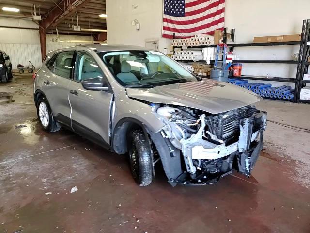 2022 Ford Escape S VIN: 1FMCU0F68NUB56666 Lot: 80752075