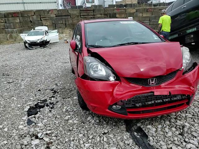 2013 Honda Fit VIN: JHMGE8H38DC034672 Lot: 81714745