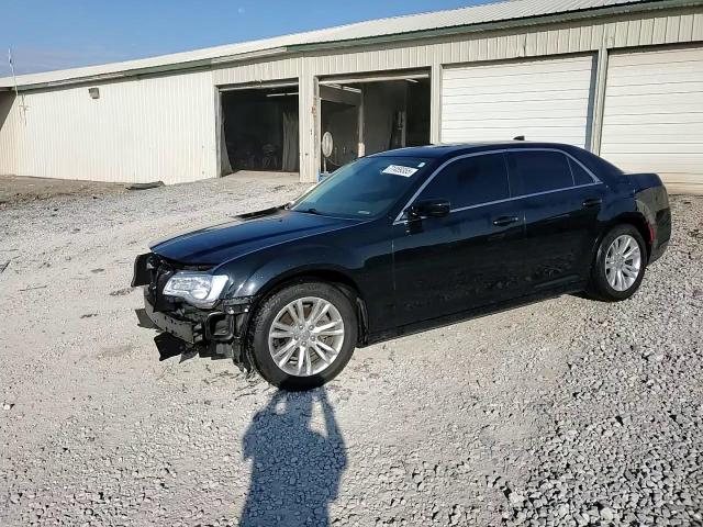 2016 Chrysler 300 Limited VIN: 2C3CCAAG4GH298567 Lot: 71459355