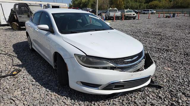 2015 Chrysler 200 Limited VIN: 1C3CCCAB4FN717443 Lot: 81029215