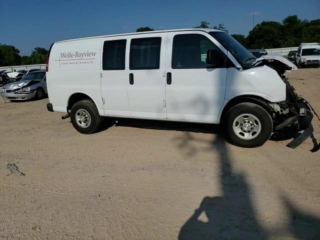 2018 Chevrolet Express G2500 VIN: 1GCWGAFG4J1172270 Lot: 80267325