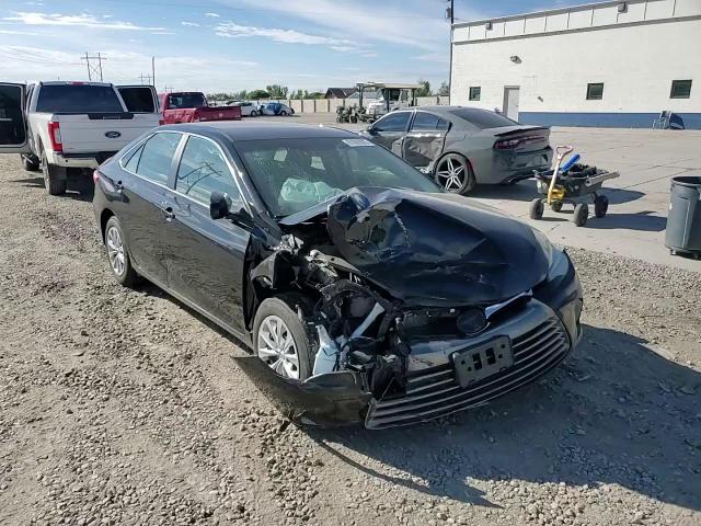 2017 Toyota Camry Le VIN: 4T1BF1FK0HU781057 Lot: 81889005