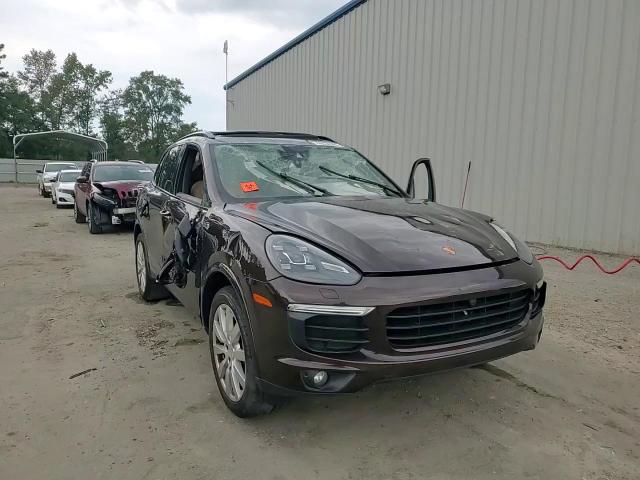 2017 Porsche Cayenne VIN: WP1AA2A22HKA84964 Lot: 80830065