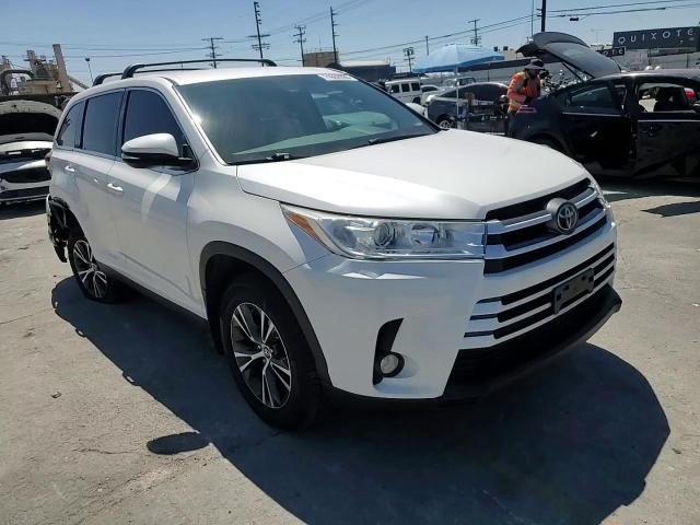 2019 Toyota Highlander Le VIN: 5TDZZRFH9KS353271 Lot: 71662935
