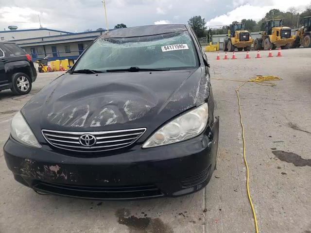 2005 Toyota Camry Le VIN: 4T1BF32K25U097611 Lot: 84171595