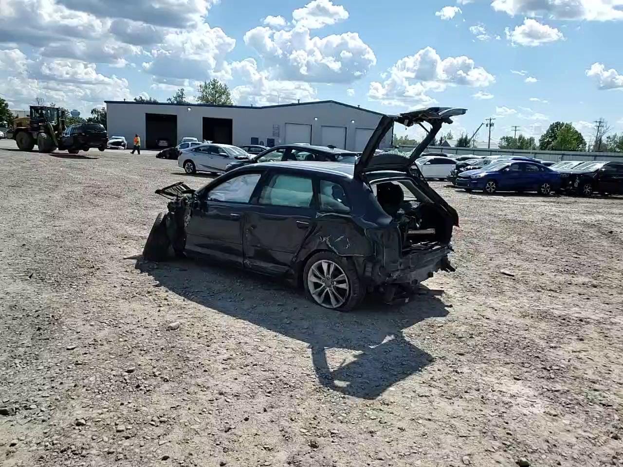 Фото: WAUBJAFMXCA089514