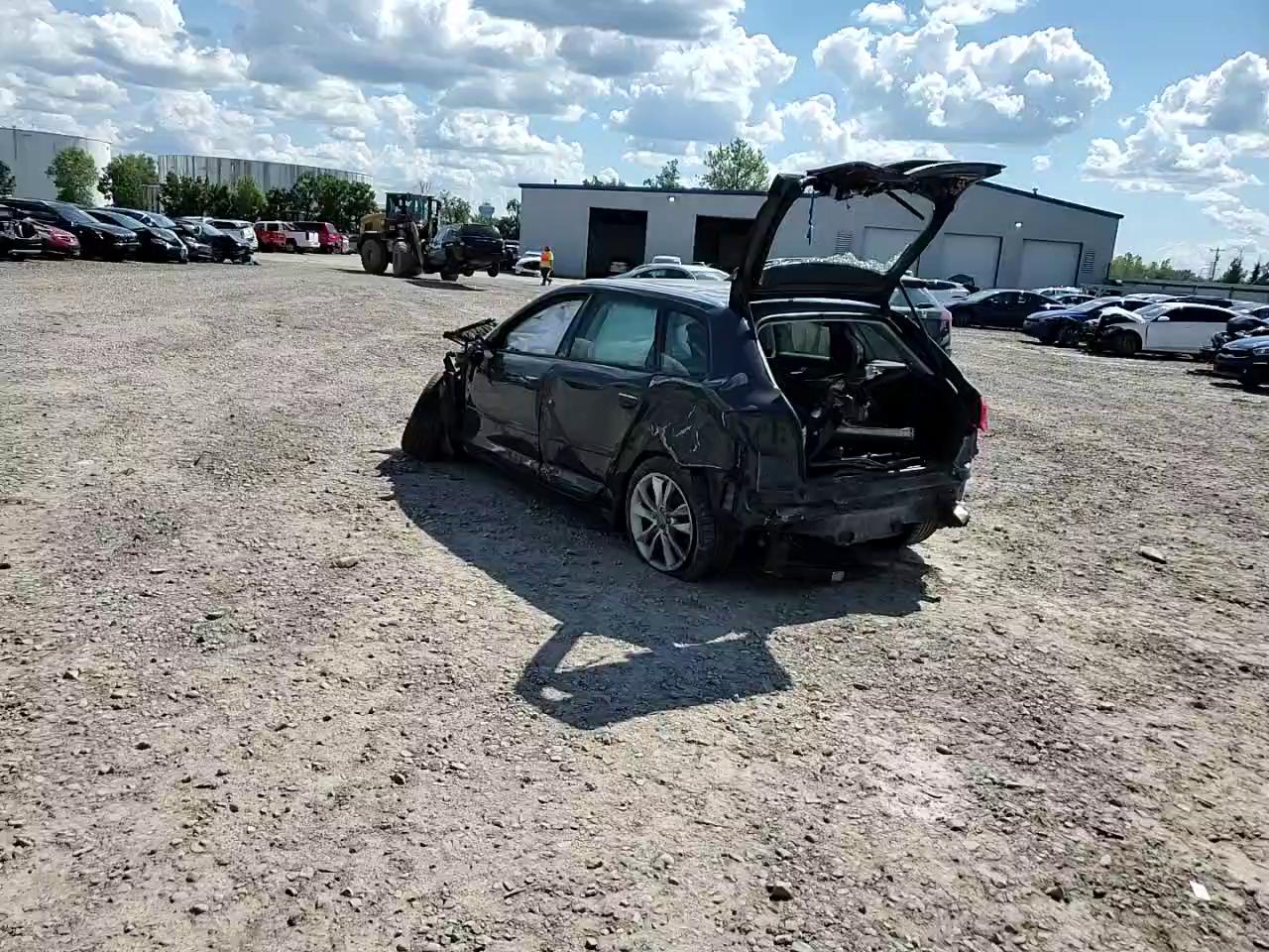 Фото: WAUBJAFMXCA089514