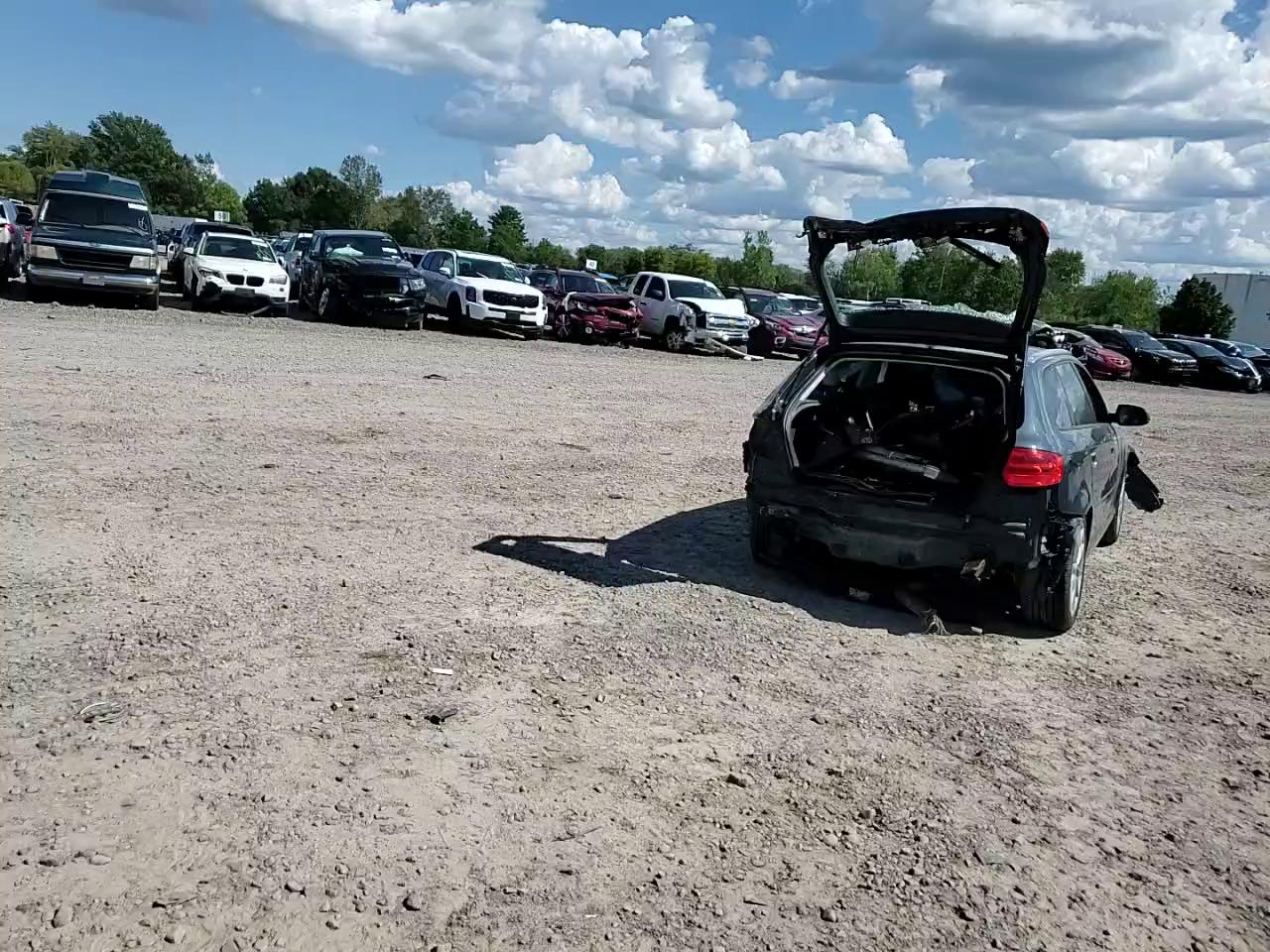 Фото: WAUBJAFMXCA089514