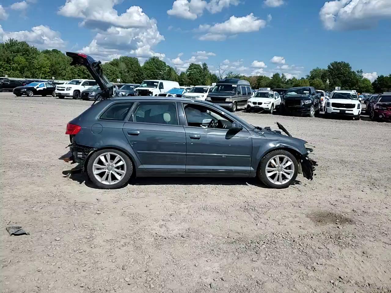 Фото: WAUBJAFMXCA089514