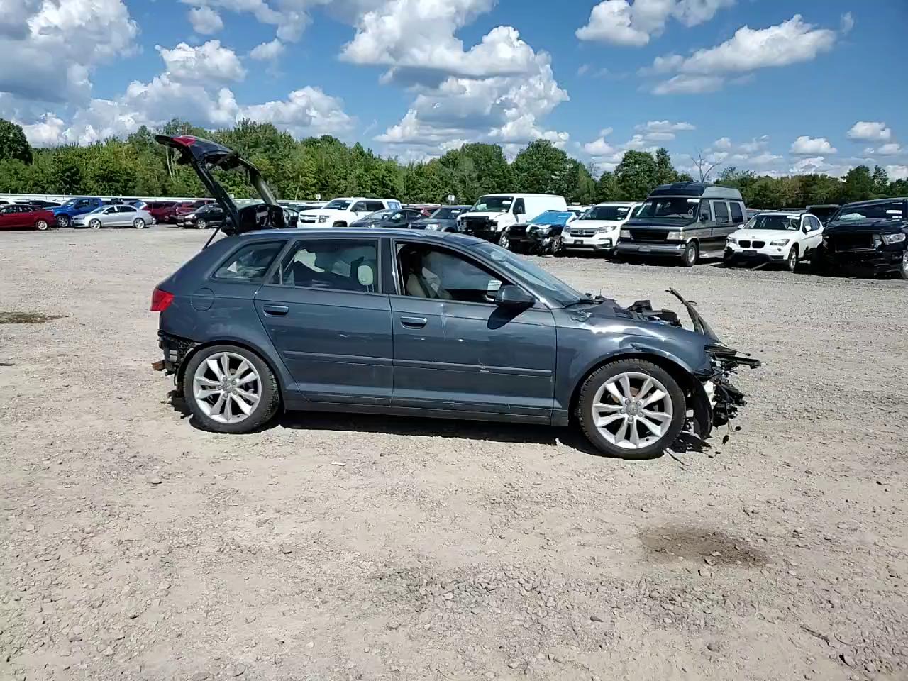 Фото: WAUBJAFMXCA089514