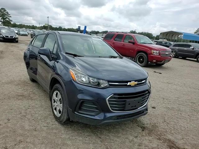2018 Chevrolet Trax Ls VIN: 3GNCJKSBXJL198764 Lot: 80836955