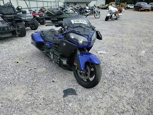 2015 Honda Gl1800 B VIN: JH2SC6812FK200172 Lot: 81621475