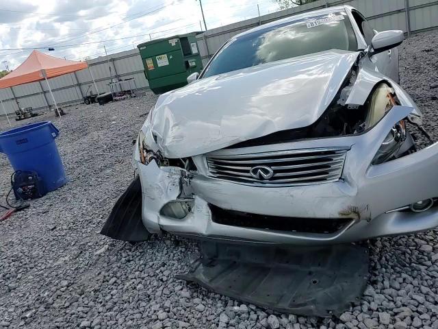 2011 Infiniti G37 Base VIN: JN1CV6FE4BM951322 Lot: 81940275