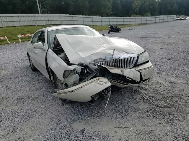 2005 Lincoln Town Car Signature Limited VIN: 1LNHM82W65Y634750 Lot: 71189605