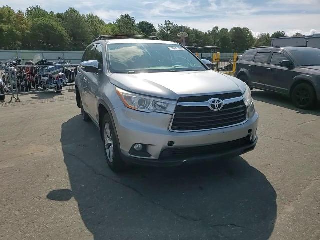 2014 Toyota Highlander Le VIN: 5TDBKRFH3ES044955 Lot: 71030155