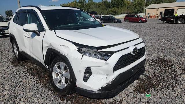 2021 Toyota Rav4 Xle VIN: 2T3W1RFV5MW117640 Lot: 80401145
