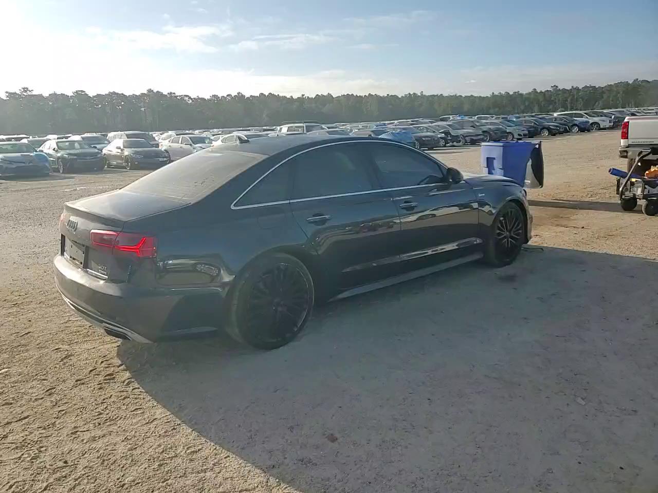 Фото: WAUFGAFC5GN193592