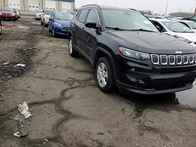 2022 Jeep Compass Latitude VIN: 3C4NJDBB6NT121019 Lot: 81715005
