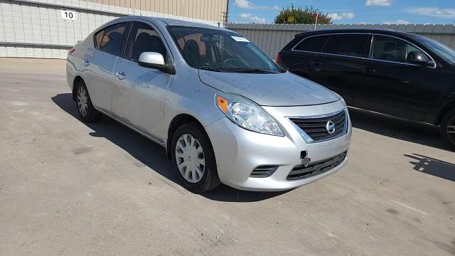 2014 Nissan Versa S VIN: 3N1CN7AP3EL835770 Lot: 81627275