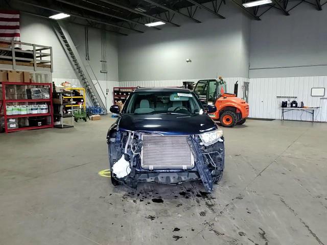 2012 Toyota Highlander Base VIN: 5TDBK3EH7CS121371 Lot: 71394065