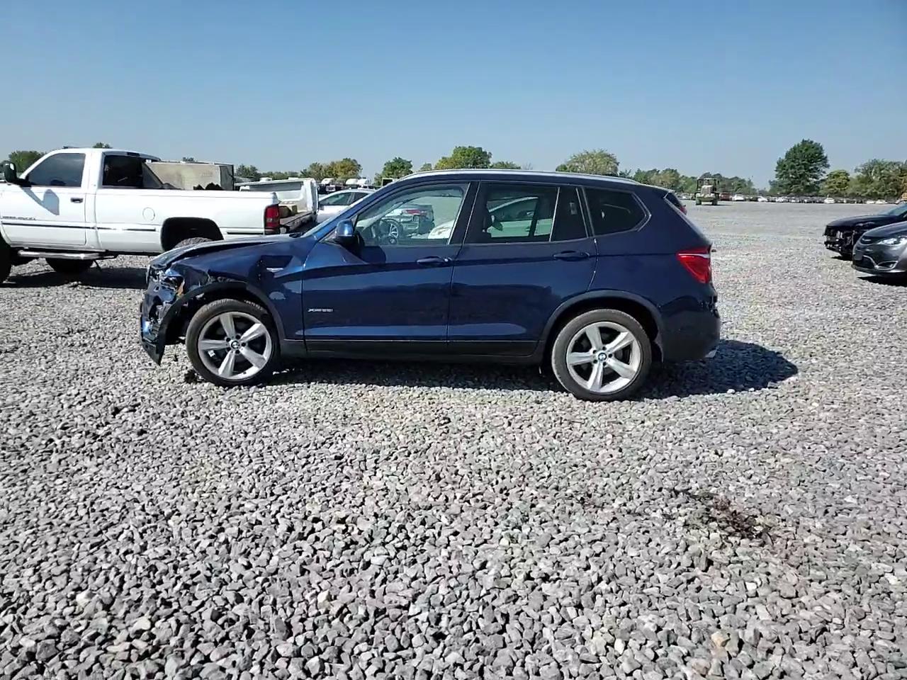 Фото: 5UXWX9C32H0W68960