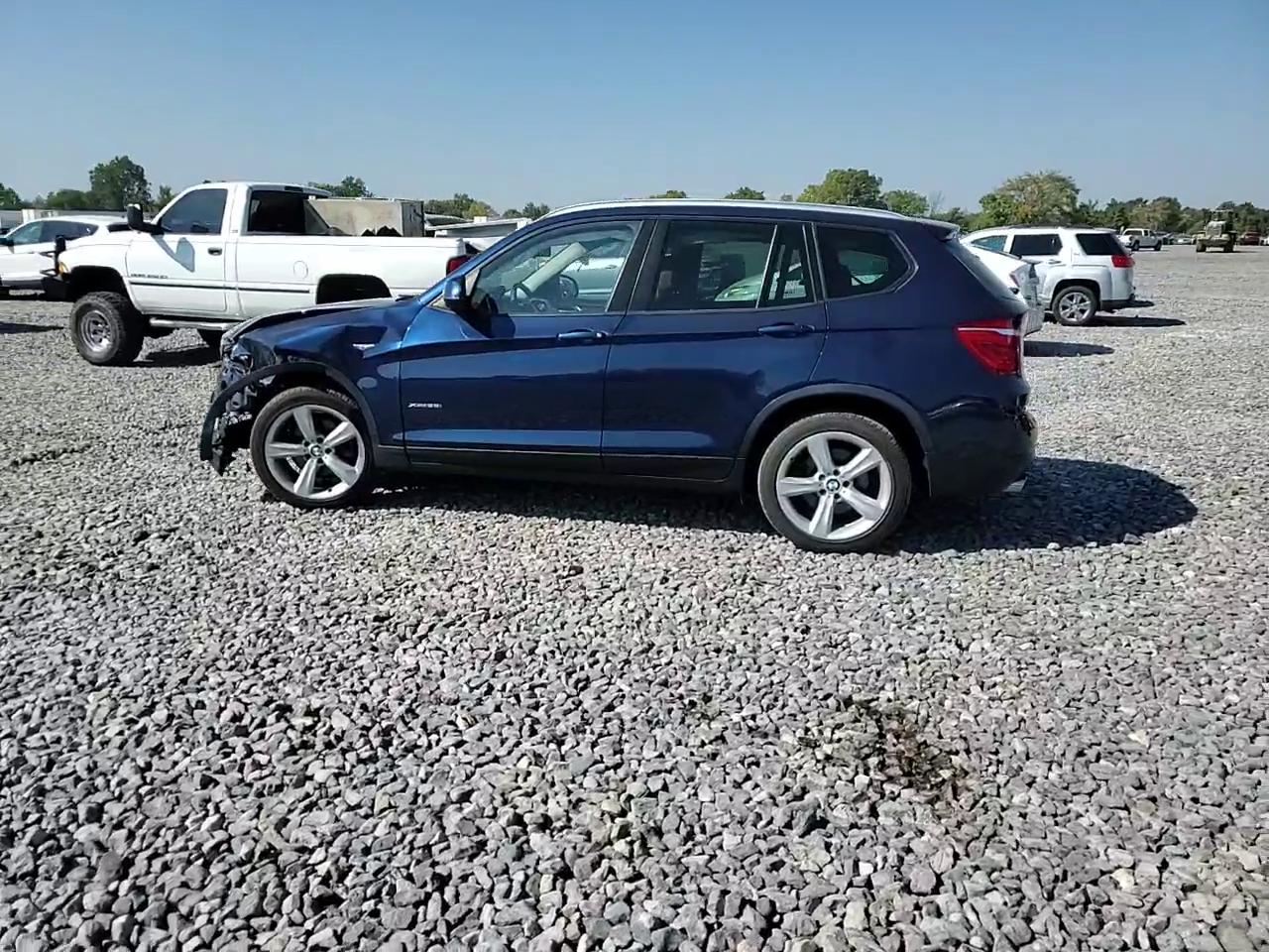 Фото: 5UXWX9C32H0W68960