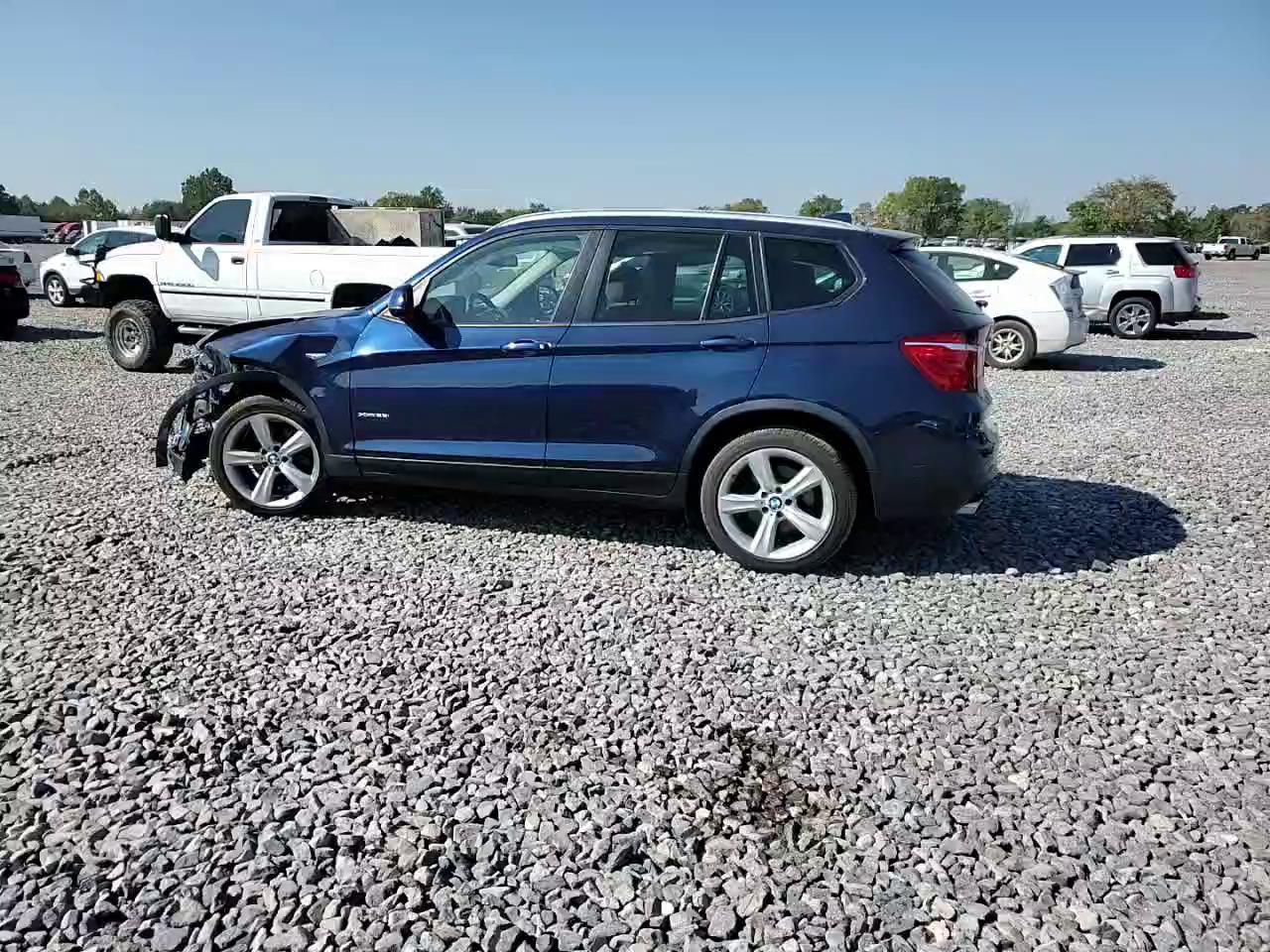 Фото: 5UXWX9C32H0W68960