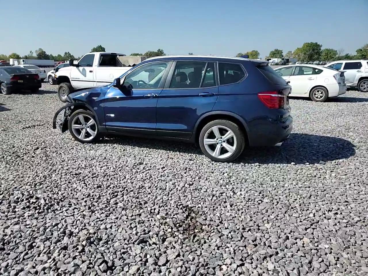 Фото: 5UXWX9C32H0W68960