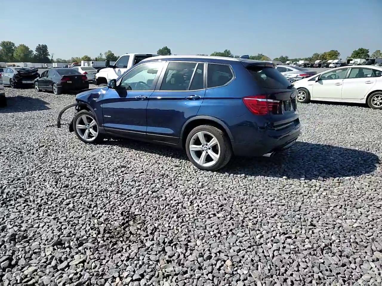 Фото: 5UXWX9C32H0W68960