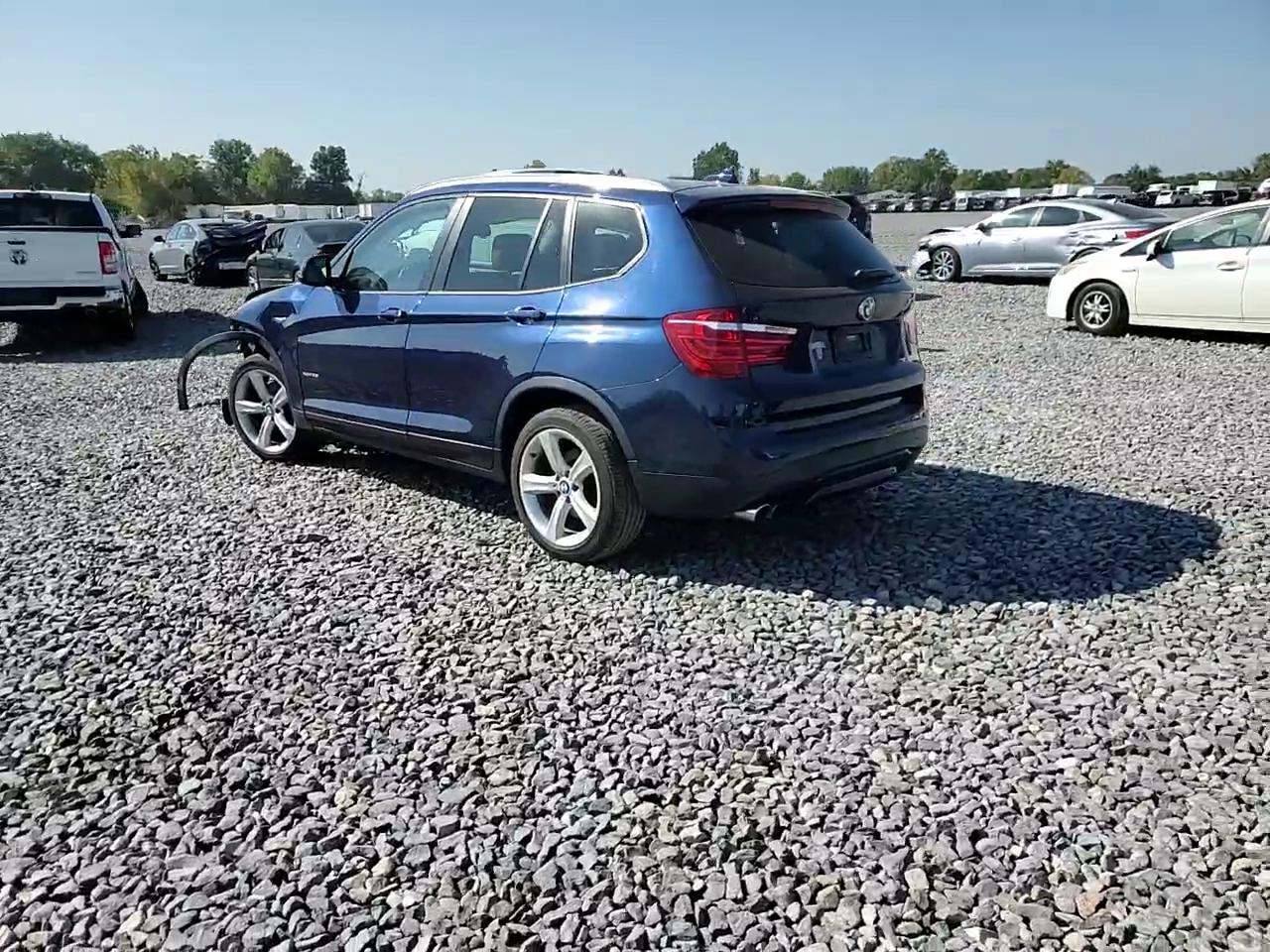 Фото: 5UXWX9C32H0W68960