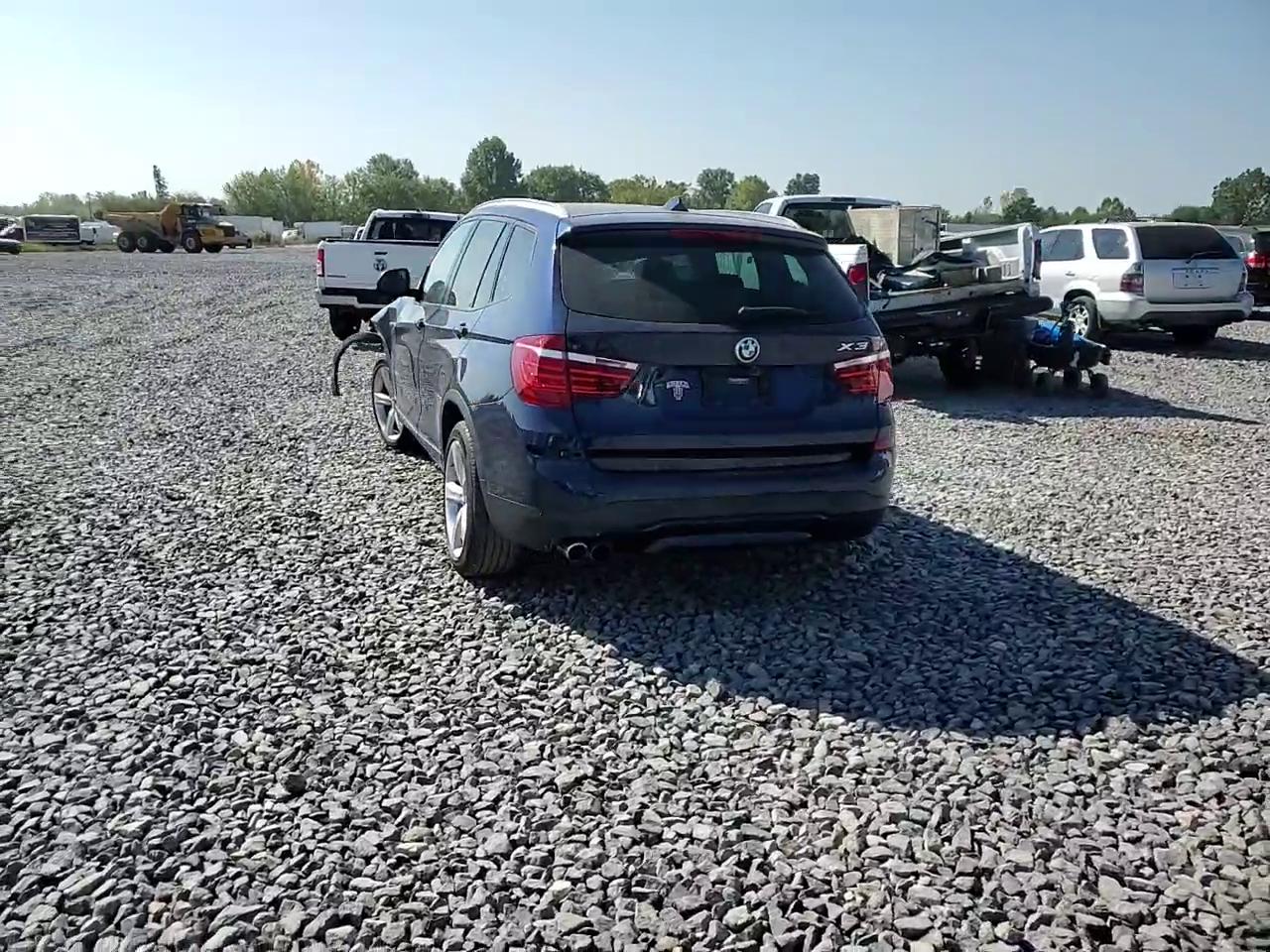 Фото: 5UXWX9C32H0W68960