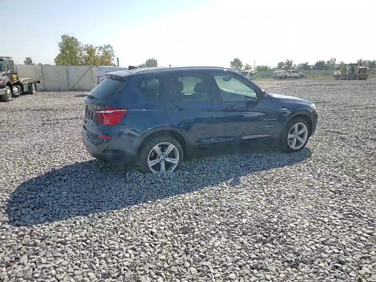 Фото: 5UXWX9C32H0W68960