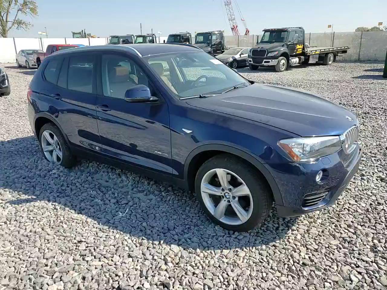 Фото: 5UXWX9C32H0W68960