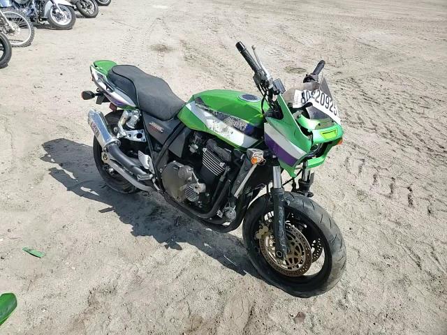 2001 Kawasaki Zr1200 A VIN: JKAZR9A111A000684 Lot: 80220925