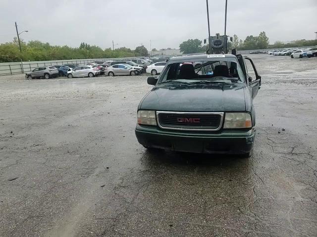 2002 GMC Sonoma VIN: 1GTCS19W728100833 Lot: 81570185