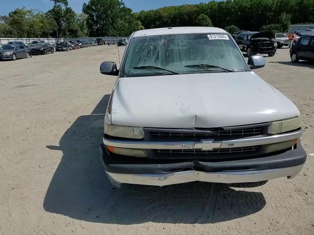 2000 Chevrolet Silverado C1500 VIN: 2GCEC19T9Y1261028 Lot: 81212065