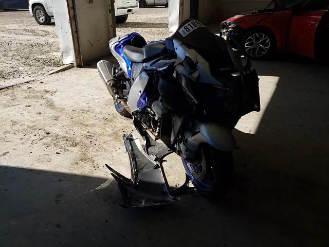 2025 Suzuki Gsx1300 Rr VIN: JS1EJ11B0S7100631 Lot: 81892335