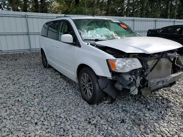 2017 Dodge Grand Caravan Sxt VIN: 2C4RDGCG0HR603982 Lot: 81786265