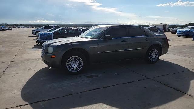 2009 Chrysler 300 Lx VIN: 2C3LA43D49H641732 Lot: 81342015