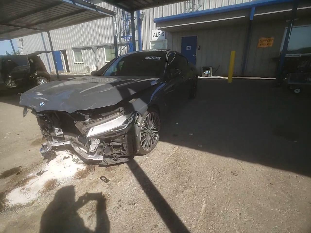 Фото: WBAGV2C02LCD29745