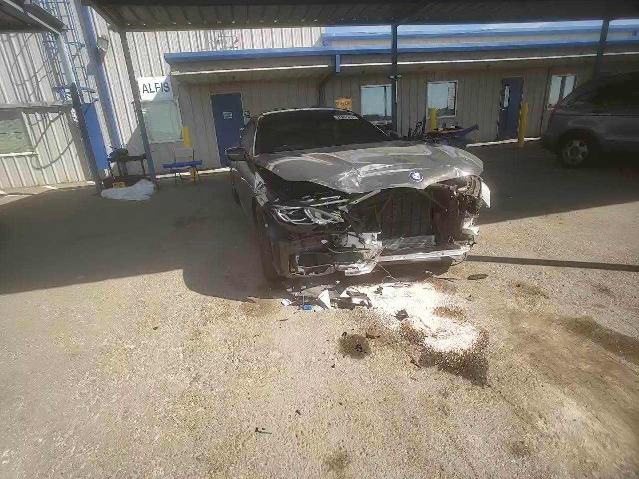 Фото: WBAGV2C02LCD29745