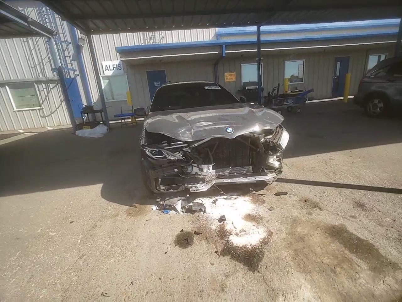 Фото: WBAGV2C02LCD29745