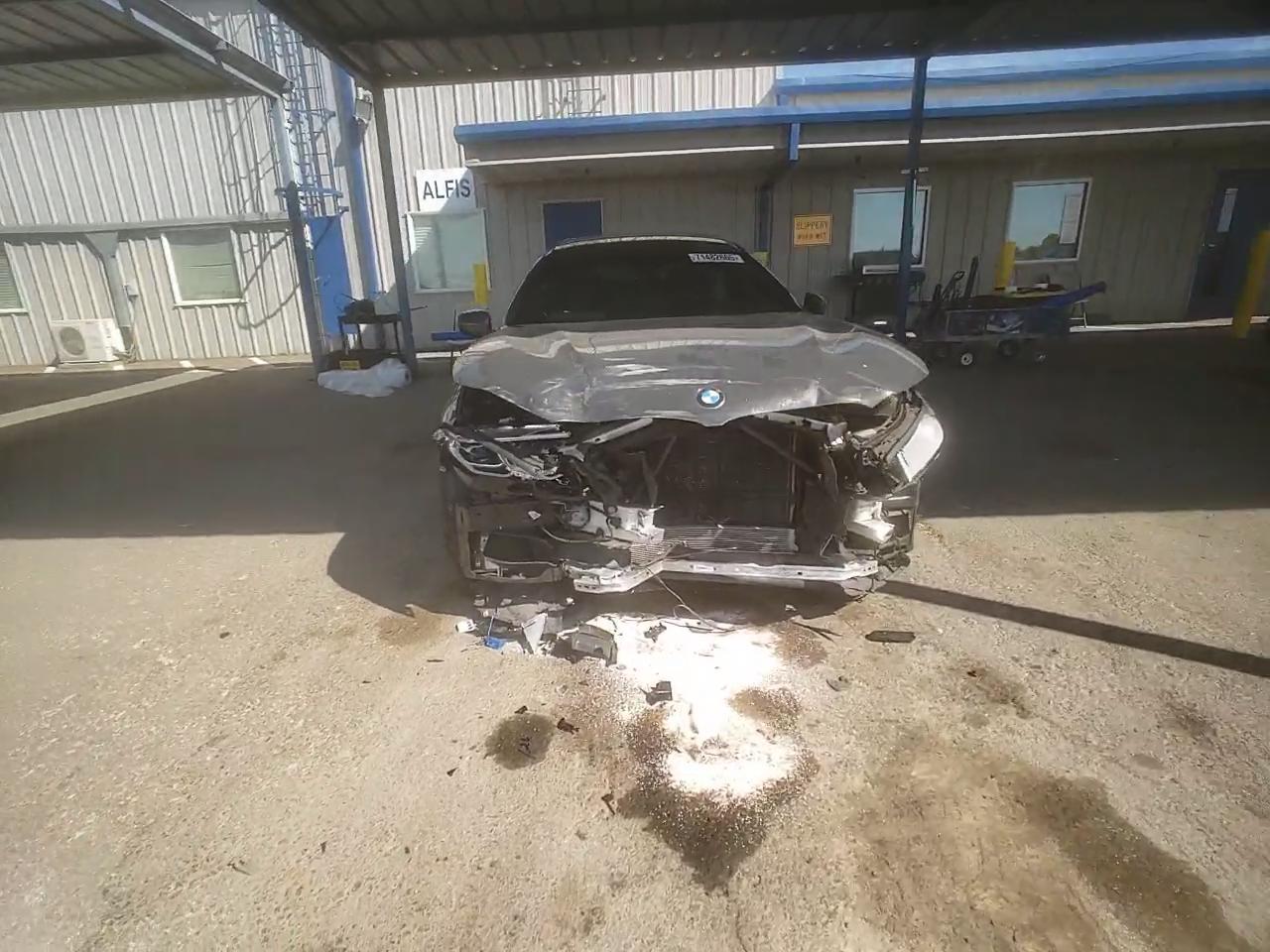 Фото: WBAGV2C02LCD29745