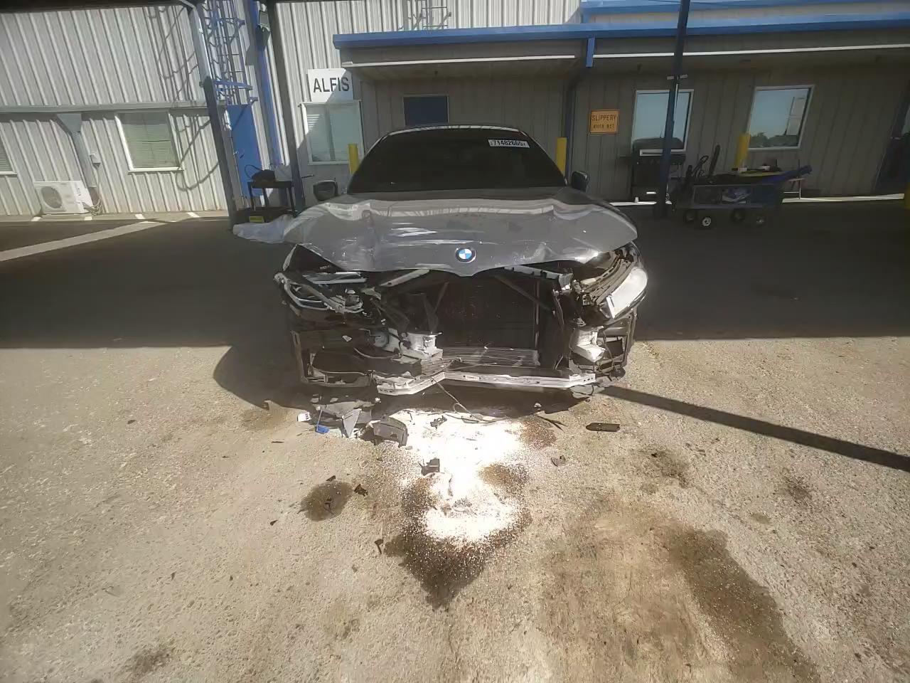 Фото: WBAGV2C02LCD29745