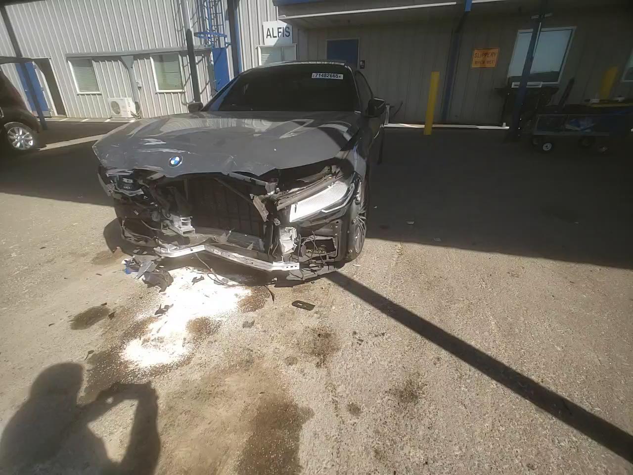 Фото: WBAGV2C02LCD29745