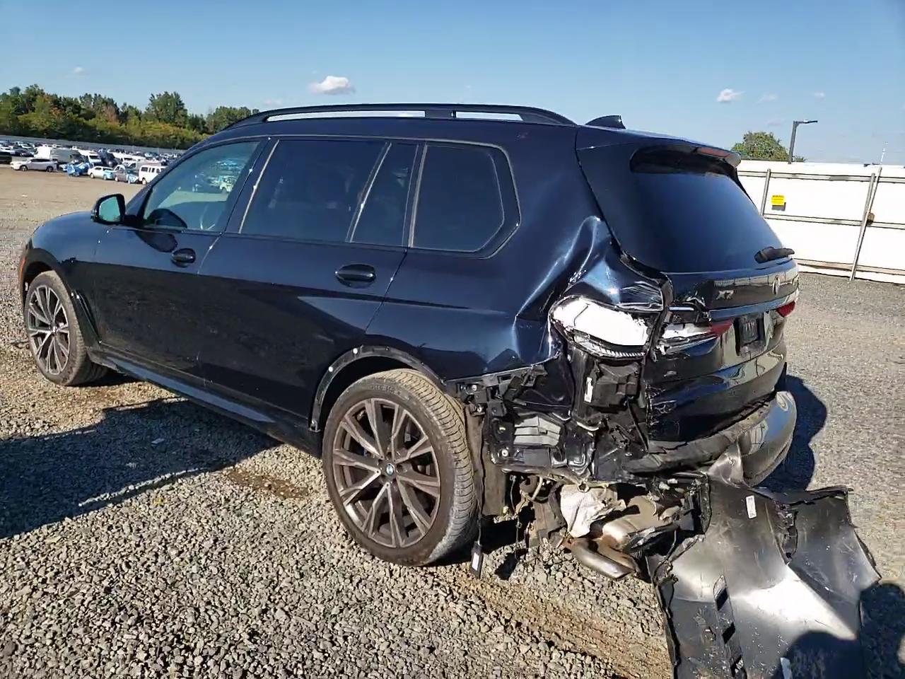 Фото: 5UXCX6C00L9C63422