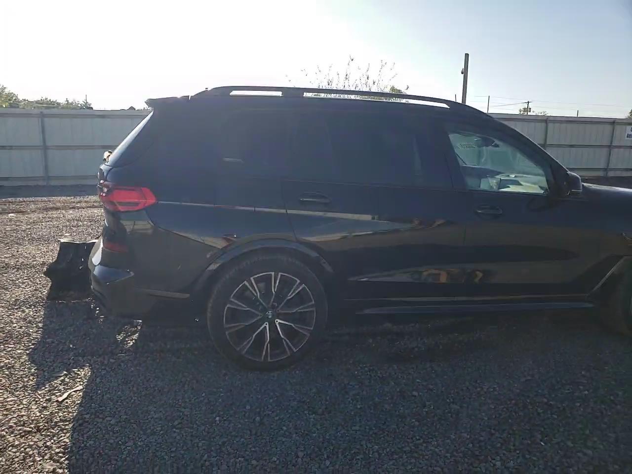 Фото: 5UXCX6C00L9C63422