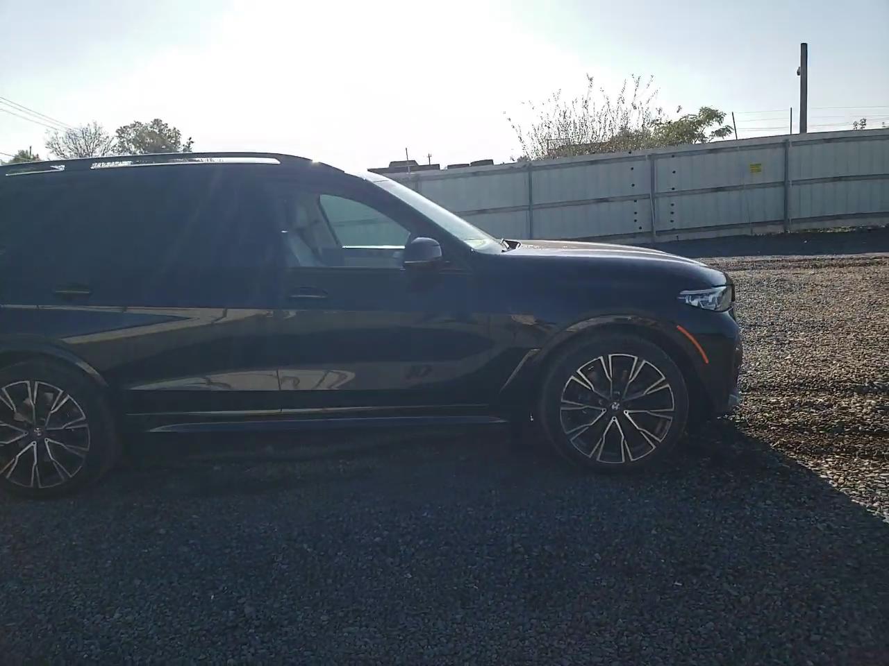 Фото: 5UXCX6C00L9C63422