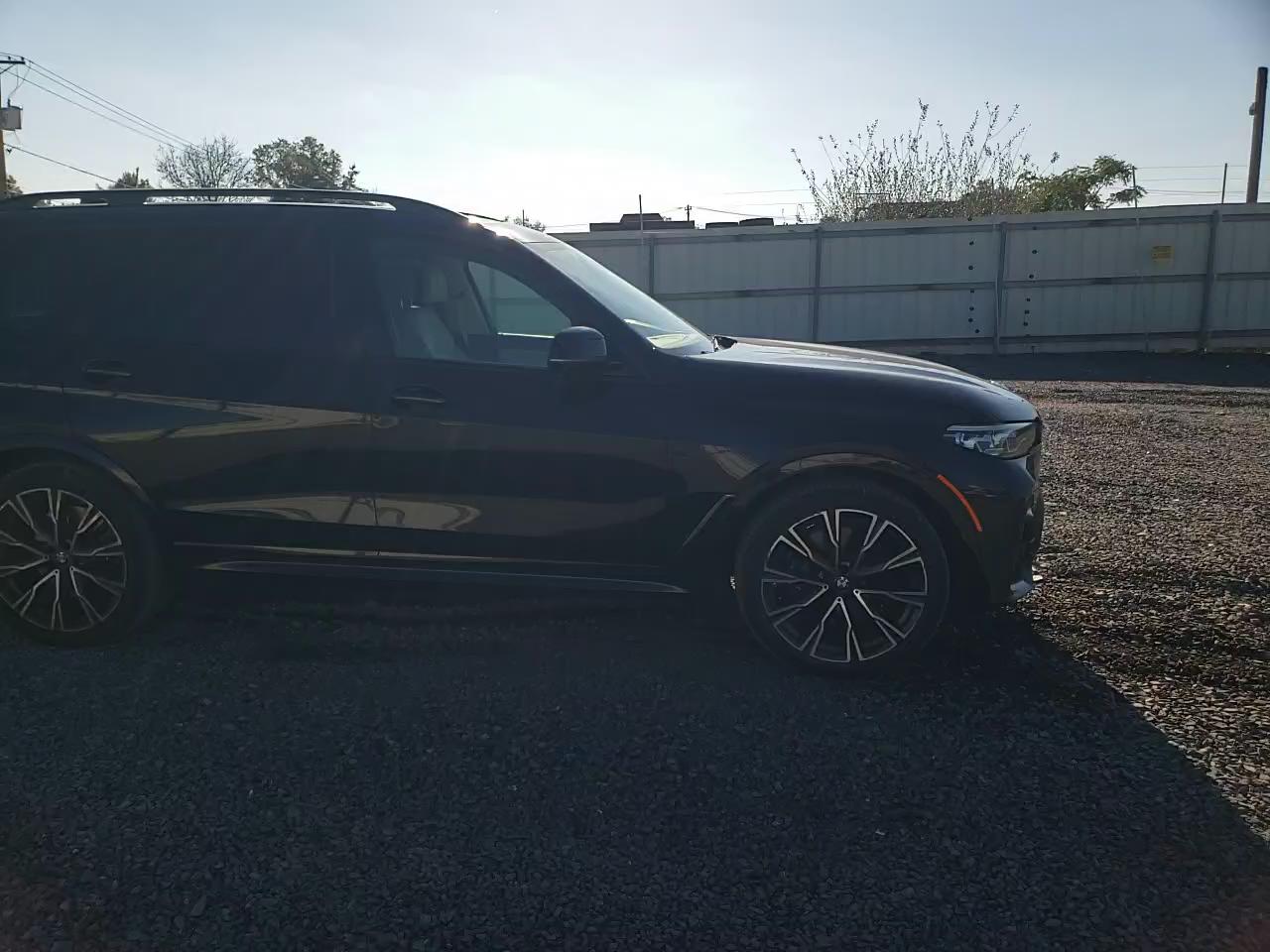 Фото: 5UXCX6C00L9C63422