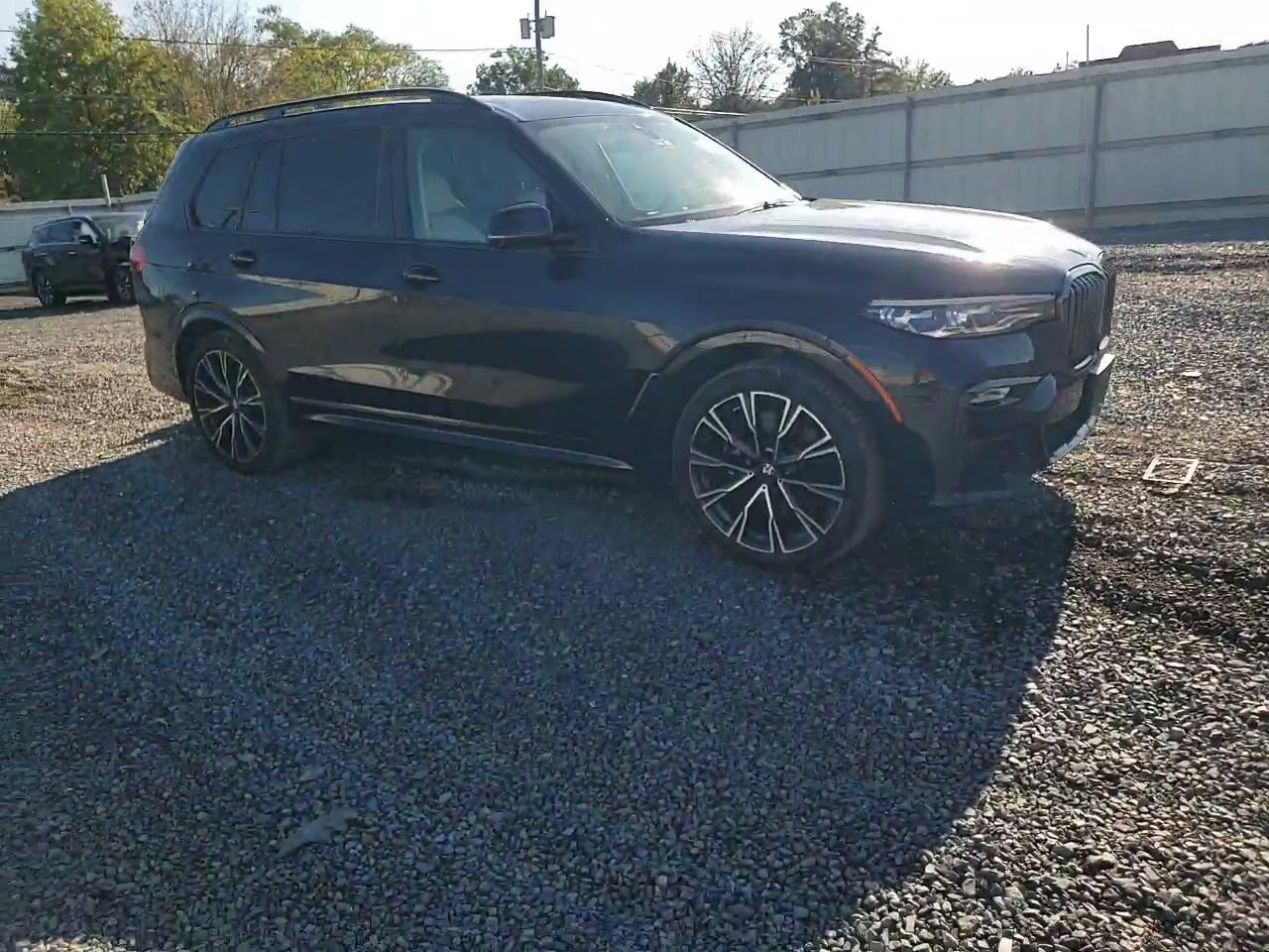 Фото: 5UXCX6C00L9C63422